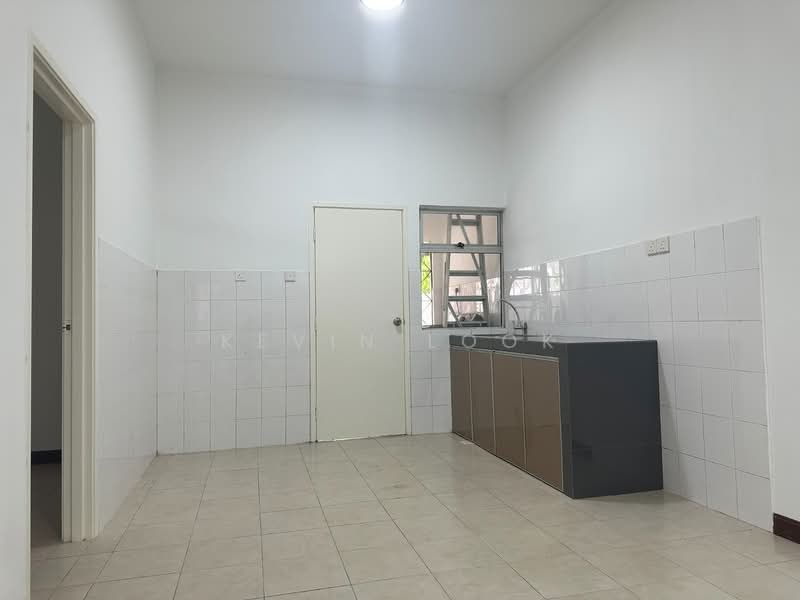 Rumah Teres 2 Tingkat untuk Dijual di Shah Alam (Selangor) - Kevin Look - Kitchen - PropertyGuru.com.my