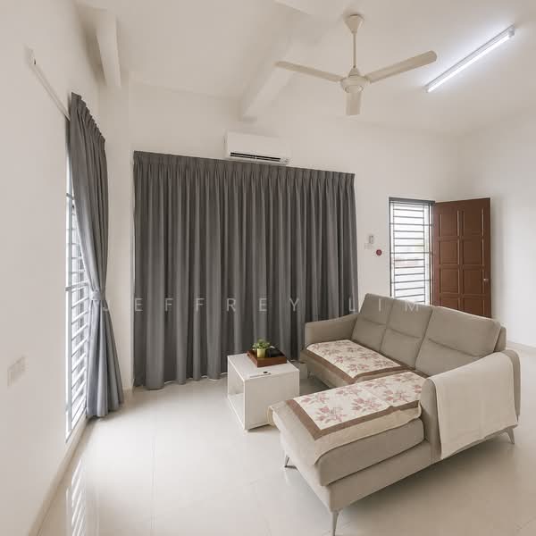 Semi-Detached House for Rent in Juru (Penang) - Jeffrey Lim - Living Room - PropertyGuru.com.my