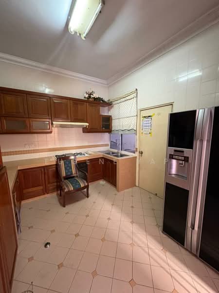 Rumah Berkembar untuk Dijual di Bandar Sri Damansara (Selangor) - Eugene Yap - Kitchen - PropertyGuru.com.my