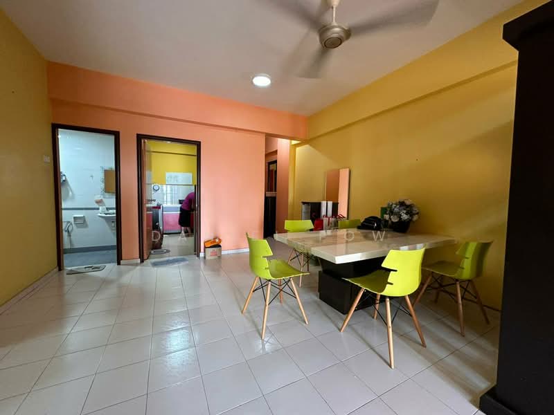 Condominium for Sale at Siantan Puri (8th Avenue) - Daniel Pow - Kitchen - PropertyGuru.com.my