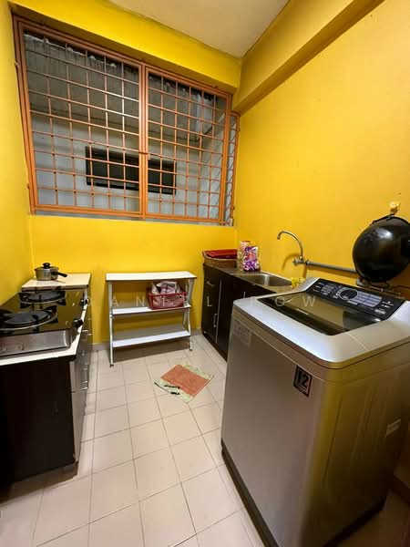 Condominium for Sale at Siantan Puri (8th Avenue) - Daniel Pow - Kitchen - PropertyGuru.com.my