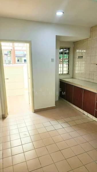 2-storey Terraced House for Sale in Presint 8 (Putrajaya) - Nafis Hashim - Kitchen - PropertyGuru.com.my