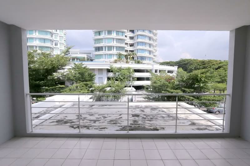 Rumah Banglo untuk Dijual di Gelugor (Penang) - Amy Tan - Balcony - PropertyGuru.com.my