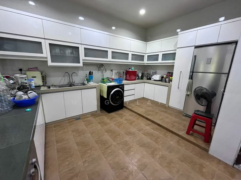 Semi-Detached House for Sale in Taman Gaya (Ulu Tiram) - Ming Yeap - Kitchen - PropertyGuru.com.my