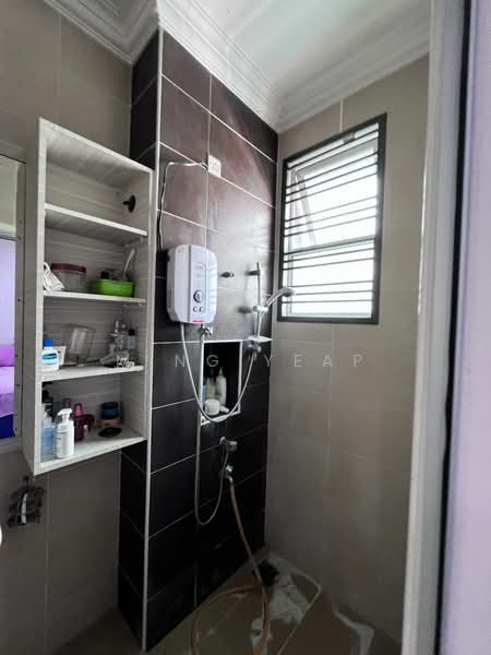 Semi-Detached House for Sale in Taman Gaya (Ulu Tiram) - Ming Yeap - PropertyGuru.com.my