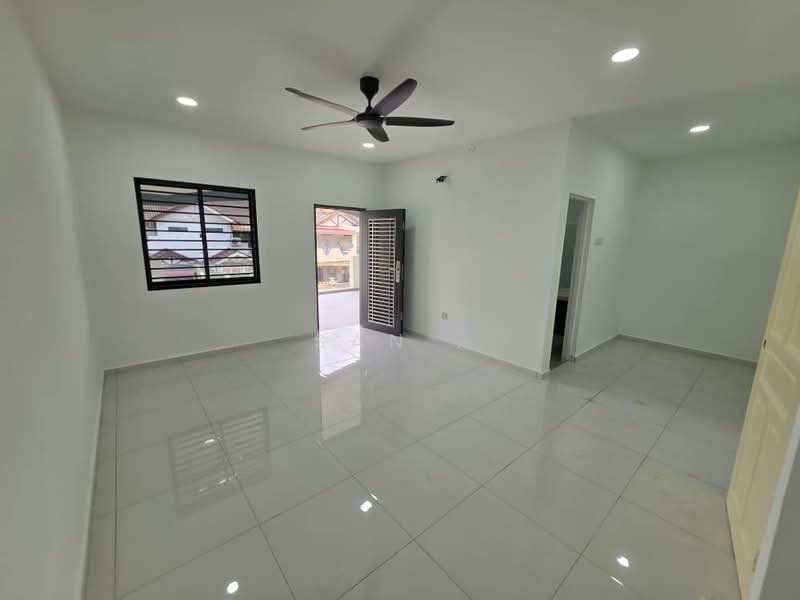 Rumah Teres 2 Tingkat untuk Dijual di Taman Bukit Mewah (Tampoi) - San . - PropertyGuru.com.my