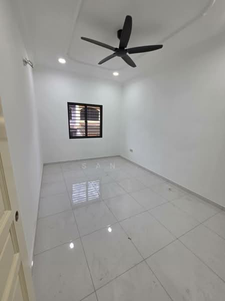 Rumah Teres 2 Tingkat untuk Dijual di Taman Bukit Mewah (Tampoi) - San . - PropertyGuru.com.my