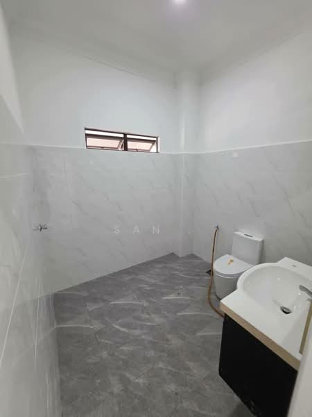 Rumah Teres 2 Tingkat untuk Dijual di Taman Bukit Mewah (Tampoi) - San . - PropertyGuru.com.my