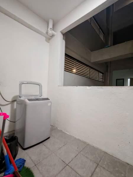 Kondominium untuk Dijual di Kinta Riverfront Hotel & Suites - Kelly Tan - Interior - PropertyGuru.com.my