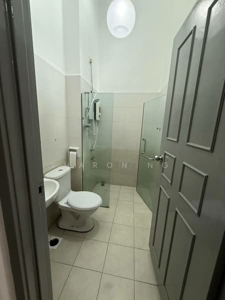 Cluster House for Sale in Austin Heights (Tebrau) - Sharon Ng - Bathroom - PropertyGuru.com.my