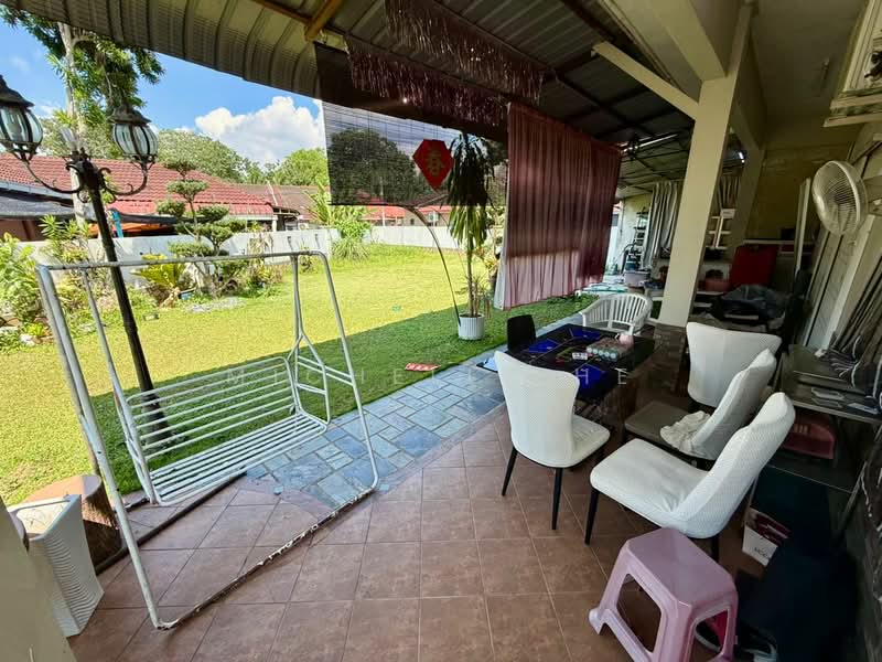 1-storey Terraced House for Sale in Bandar Putra (Kulai) - Michelle He - Exterior - PropertyGuru.com.my
