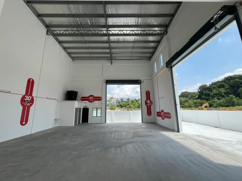 Semi-D Factory for Sale in Gopeng Industrial Park (Gopeng) - CZ CHIN - Interior - PropertyGuru.com.my