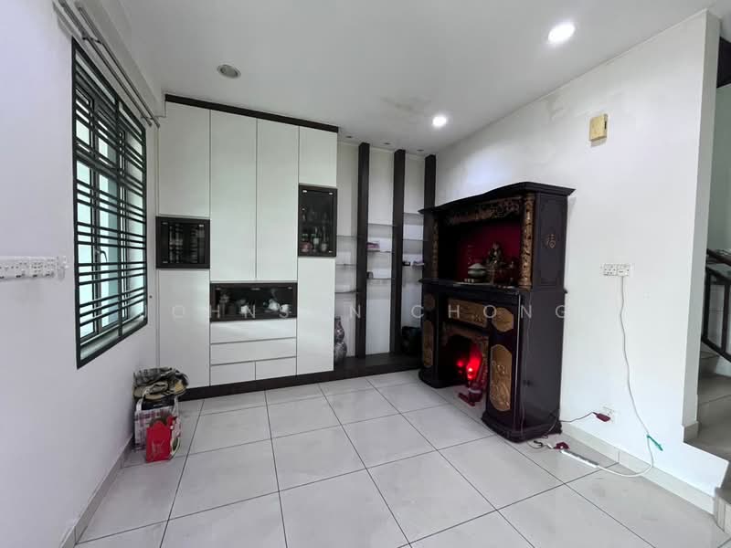 Semi-Detached House for Sale in Taman Gaya (Ulu Tiram) - Johnson Chong - Living Room - PropertyGuru.com.my