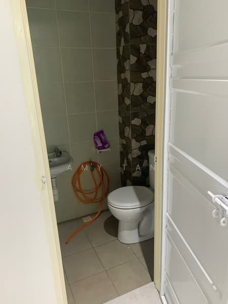 Shop for Sale in Tanjung Tokong (Penang) - Amy Tan - Bathroom - PropertyGuru.com.my