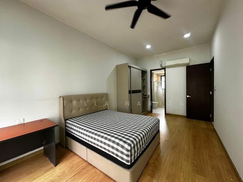 Condominium for Rent at Amberside @ Country Garden Danga Bay - Stella Narita - PropertyGuru.com.my