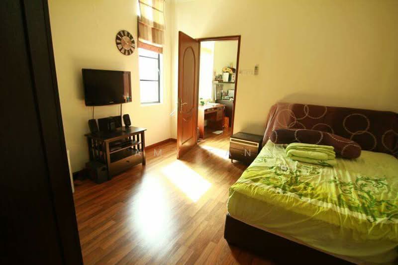 2.5-storey Terraced House for Sale in Bayan Lepas (Penang) - Amy Tan - Bedroom - PropertyGuru.com.my