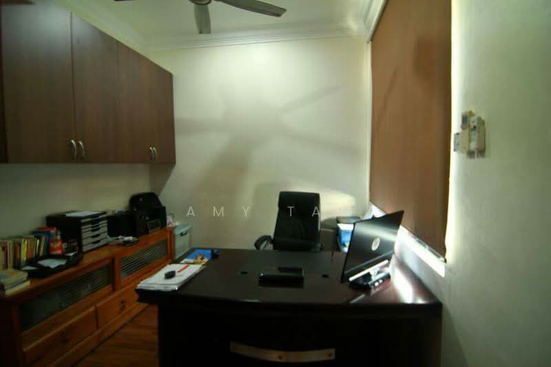 2.5-storey Terraced House for Sale in Bayan Lepas (Penang) - Amy Tan - Study - PropertyGuru.com.my