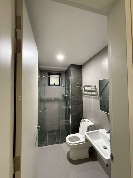 Servis Apartment untuk Disewa di Sunway Belfield - Elcoln Leong - Bathroom - PropertyGuru.com.my