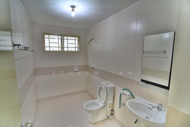 Kondominium untuk Dijual di Kinrara Mas - Steven Tan - Bathroom - PropertyGuru.com.my