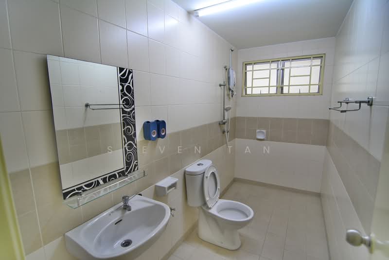 Kondominium untuk Dijual di Kinrara Mas - Steven Tan - Bathroom - PropertyGuru.com.my