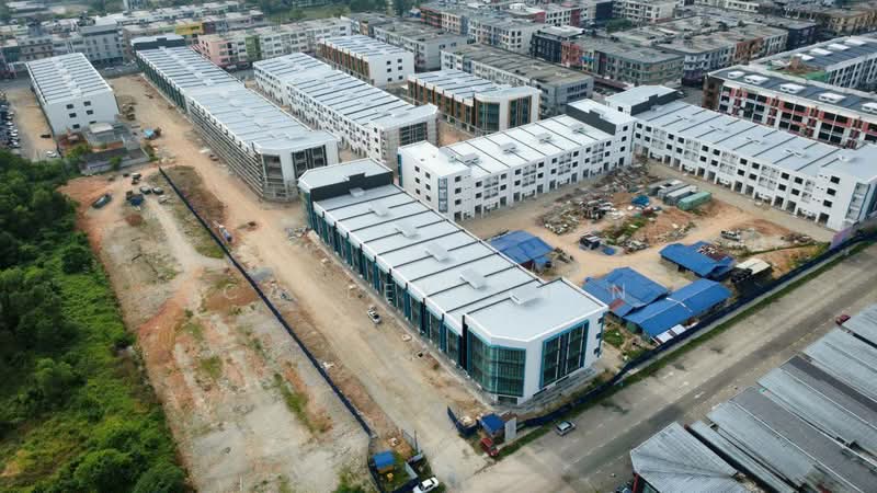 Shop / Office for Rent in Bandar Baru Permas Jaya (Permas Jaya) - Calley Chin - Exterior - PropertyGuru.com.my