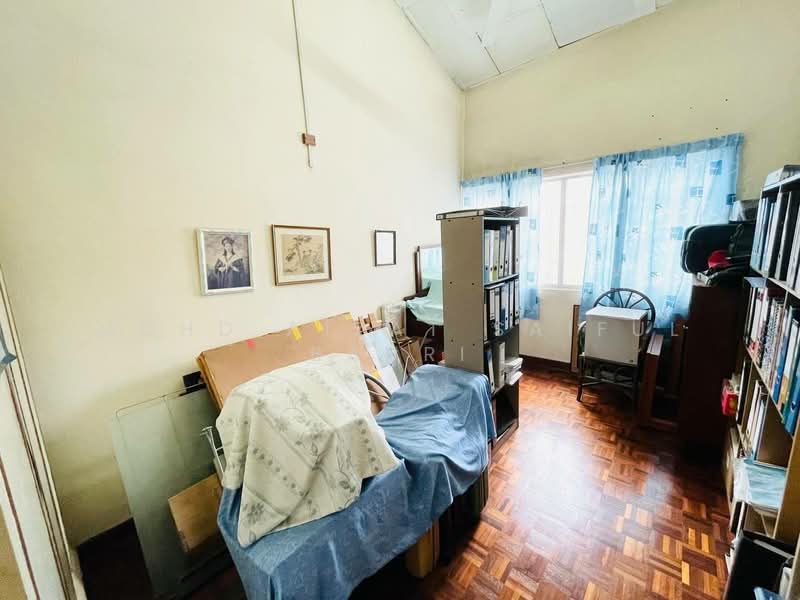 Rumah Teres 2 Tingkat untuk Dijual di Taman Connaught (Cheras) - Mohd Aizat Saiful Bahri - Study - PropertyGuru.com.my