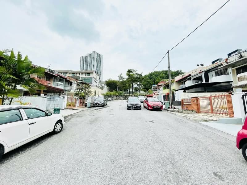 Rumah Teres 2 Tingkat untuk Dijual di Taman Connaught (Cheras) - Mohd Aizat Saiful Bahri - Exterior - PropertyGuru.com.my