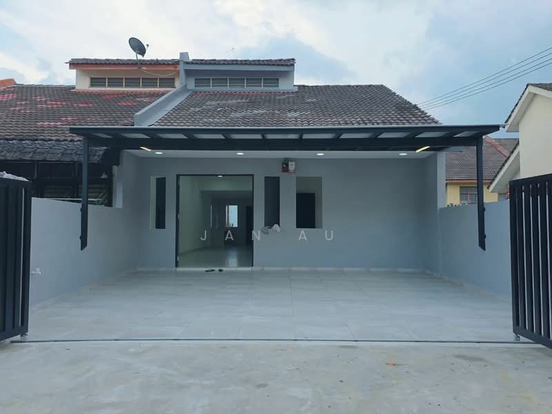 Rumah Teres 1 Tingkat untuk Dijual di Taman Puteri Wangsa (Ulu Tiram) - JAN AU - Exterior - PropertyGuru.com.my