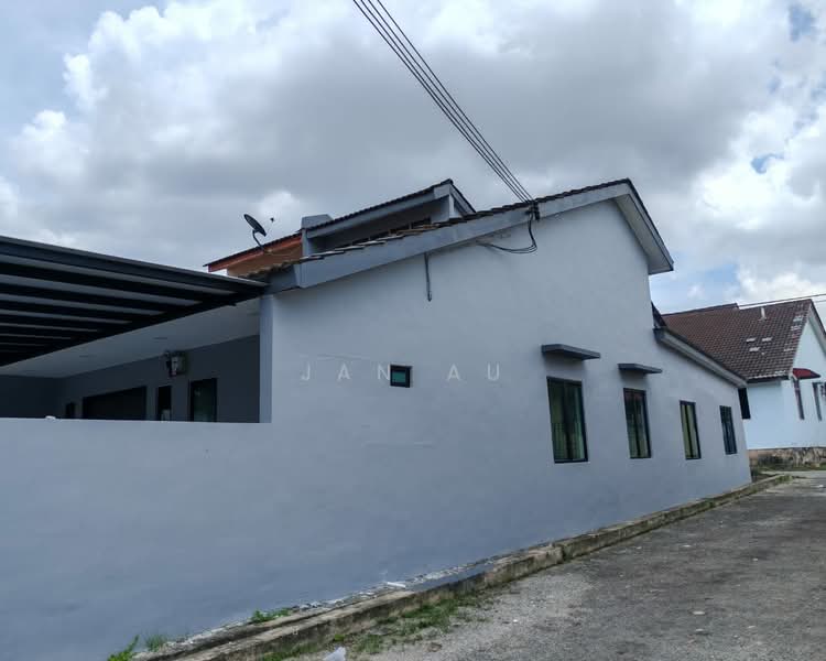 Rumah Teres 1 Tingkat untuk Dijual di Taman Puteri Wangsa (Ulu Tiram) - JAN AU - Exterior - PropertyGuru.com.my