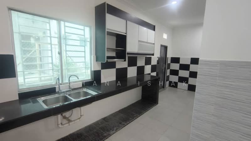 Rumah Teres 2 Tingkat untuk Dijual di Puncak Alam (Selangor) - Rohana Ishak - Kitchen - PropertyGuru.com.my