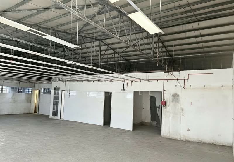 Warehouse for Rent in Shah Alam (Selangor) - John Tee - Interior - PropertyGuru.com.my