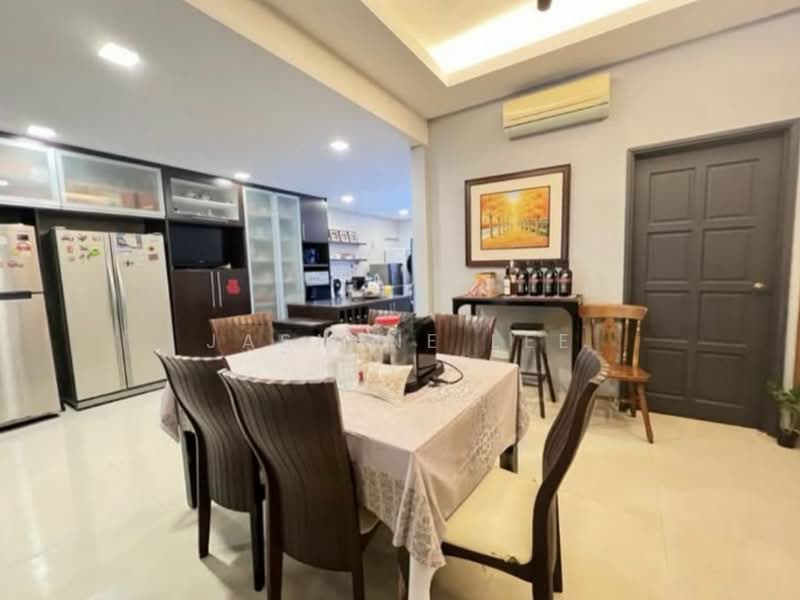 2-storey Terraced House for Sale in Bayu Damansara (Petaling Jaya) - Jasmine Lee - Dining Room - PropertyGuru.com.my