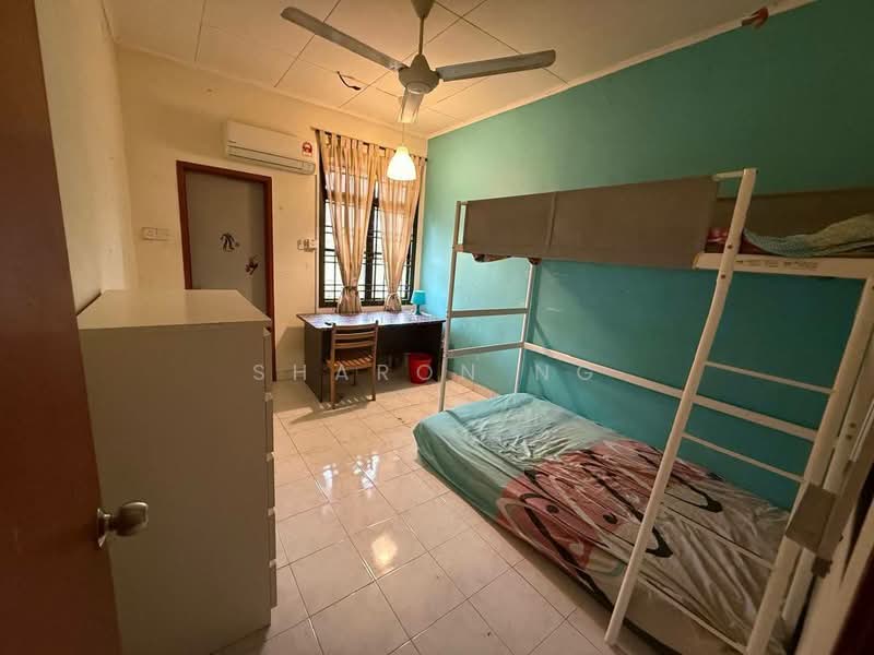 2-storey Terraced House for Sale in Taman Mutiara Rini (Skudai) - Sharon Ng - Bedroom - PropertyGuru.com.my