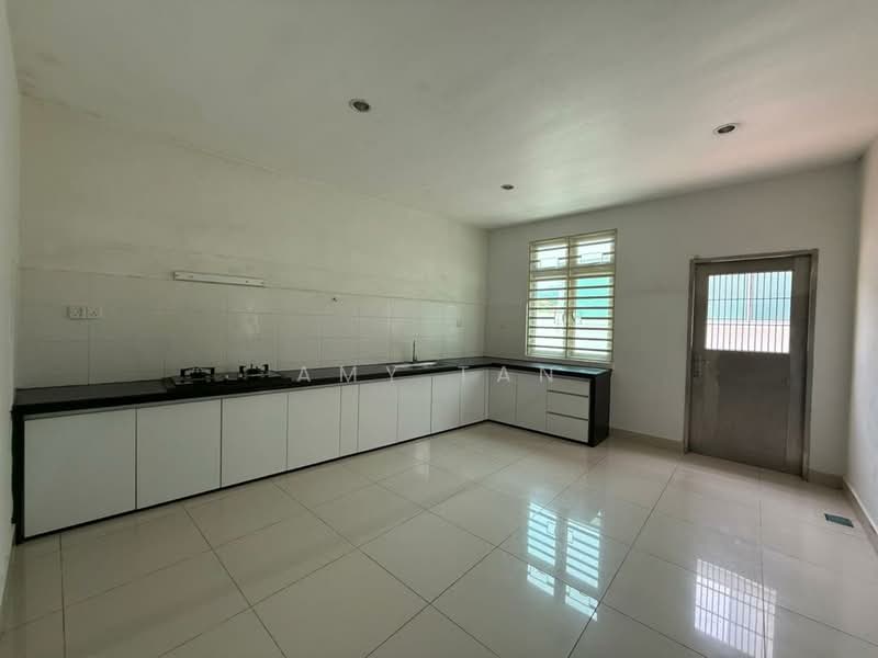 Semi-Detached House for Sale in Minden Heights (Gelugor) - Amy Tan - Kitchen - PropertyGuru.com.my
