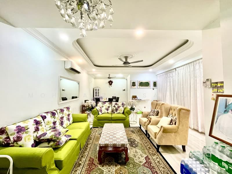Rumah Teres 2 Tingkat untuk Dijual di Bandar Baru Bangi (Selangor) - Mohd Aizat Saiful Bahri - Living Room - PropertyGuru.com.my