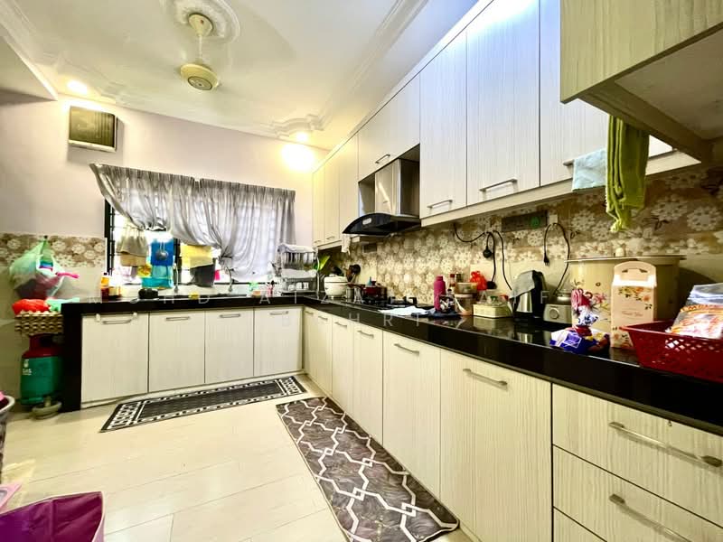 Rumah Teres 2 Tingkat untuk Dijual di Bandar Baru Bangi (Selangor) - Mohd Aizat Saiful Bahri - Kitchen - PropertyGuru.com.my