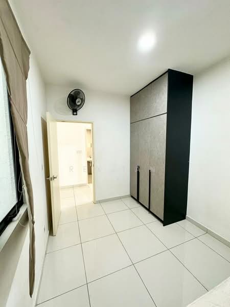 Kediaman Servis untuk Disewa di Damai Residence - Rex Tan - Bedroom - PropertyGuru.com.my