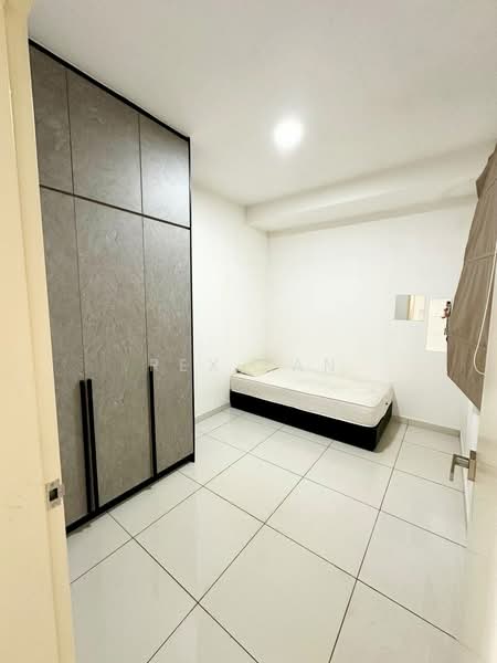 Kediaman Servis untuk Disewa di Damai Residence - Rex Tan - Bedroom - PropertyGuru.com.my