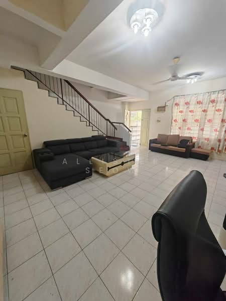 2-storey Terraced House for Sale in Bandar Mahkota Cheras (Cheras) - Allister Seow - Living Room - PropertyGuru.com.my