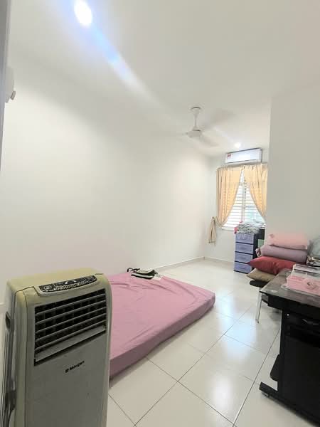 2-storey Terraced House for Sale in Taman Bestari Indah (Ulu Tiram) - Serene Low - PropertyGuru.com.my