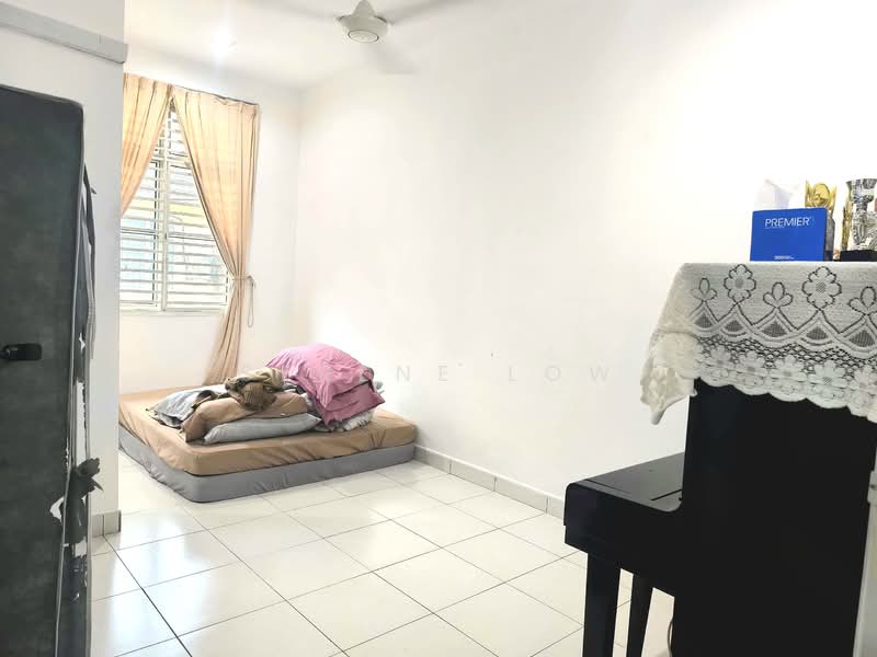 2-storey Terraced House for Sale in Taman Bestari Indah (Ulu Tiram) - Serene Low - PropertyGuru.com.my
