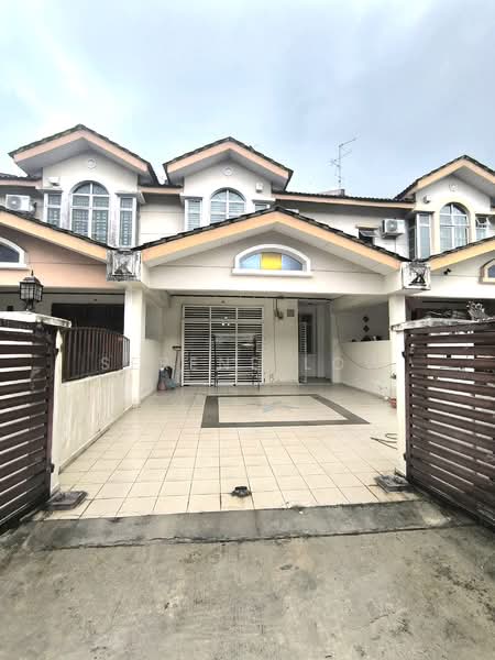 2-storey Terraced House for Sale in Taman Bestari Indah (Ulu Tiram) - Serene Low - PropertyGuru.com.my
