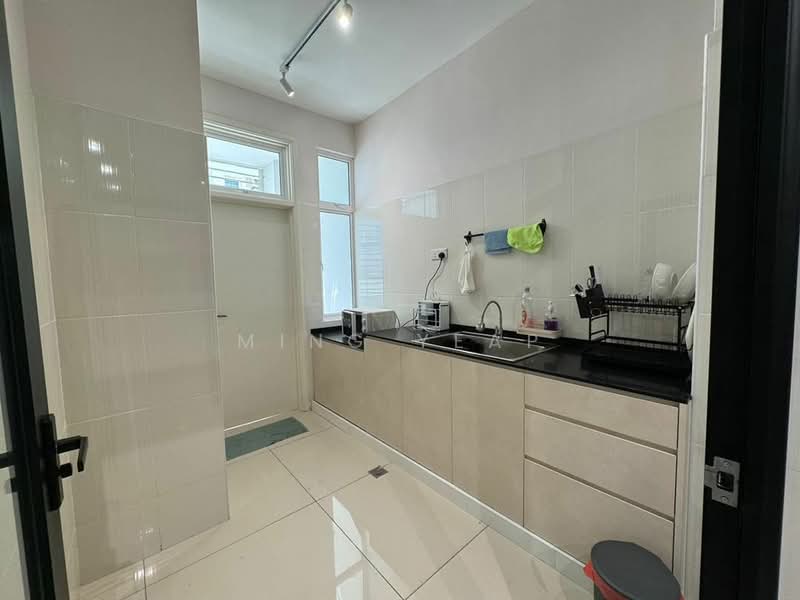 Rumah Berkembar untuk Dijual di Bandar Dato Onn (Tebrau) - Ming Yeap - Kitchen - PropertyGuru.com.my