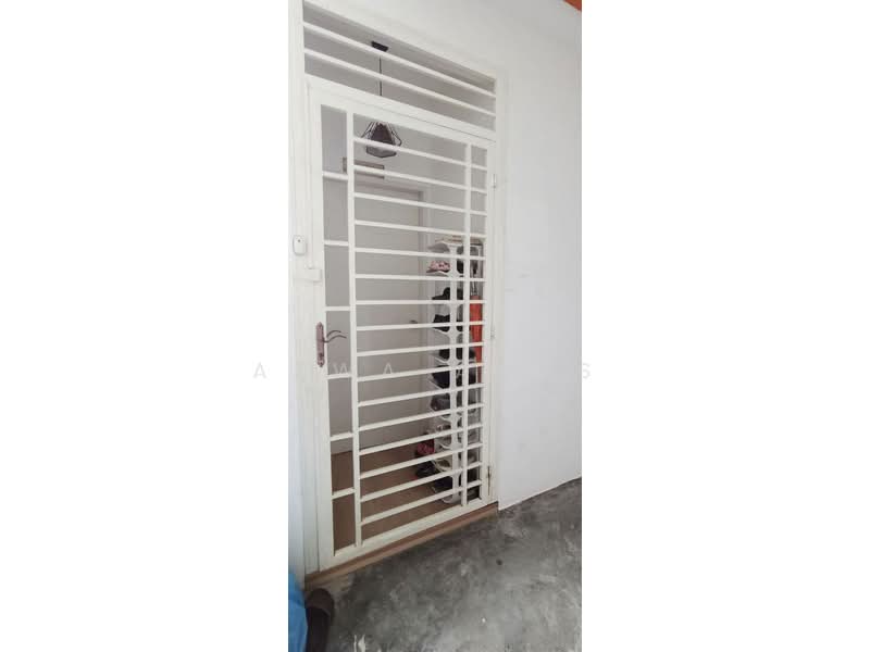 Pangsapuri untuk Dijual di De Cemara apartment setia alam - Azwa Abas - Entrance - PropertyGuru.com.my