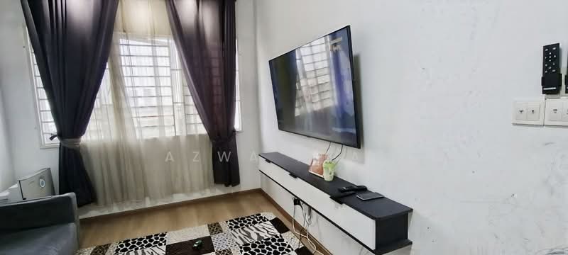 Pangsapuri untuk Dijual di De Cemara apartment setia alam - Azwa Abas - Living Room - PropertyGuru.com.my