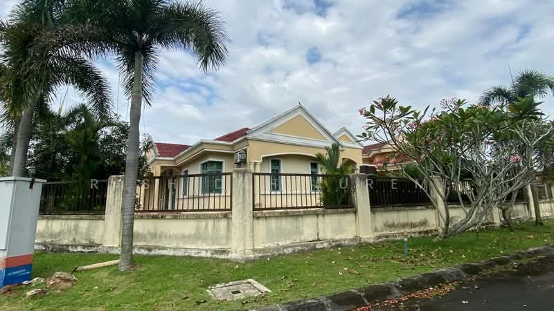 Bungalow for Sale in Sepang (Selangor) - Rashidah Juremi - Exterior - PropertyGuru.com.my