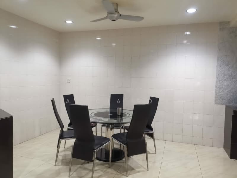 Semi-Detached House for Sale in Shah Alam (Selangor) - Alicia Soo - Dining Room - PropertyGuru.com.my
