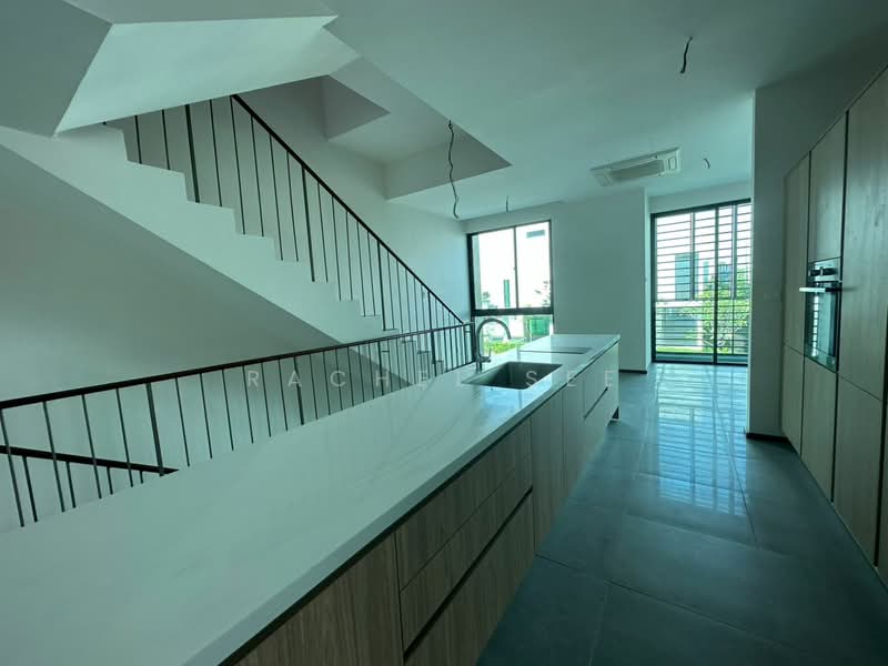 3-storey Terraced House for Rent in Leisure Farm (Gelang Patah) - Rachel See - Kitchen - PropertyGuru.com.my