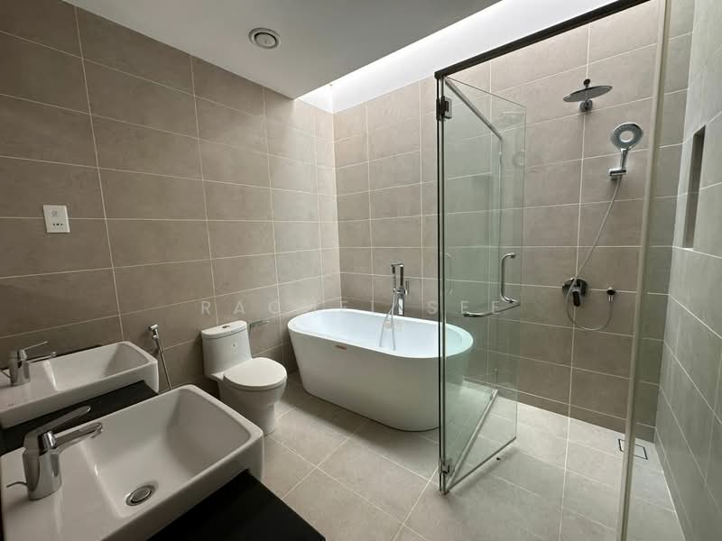 3-storey Terraced House for Rent in Leisure Farm (Gelang Patah) - Rachel See - Bathroom - PropertyGuru.com.my