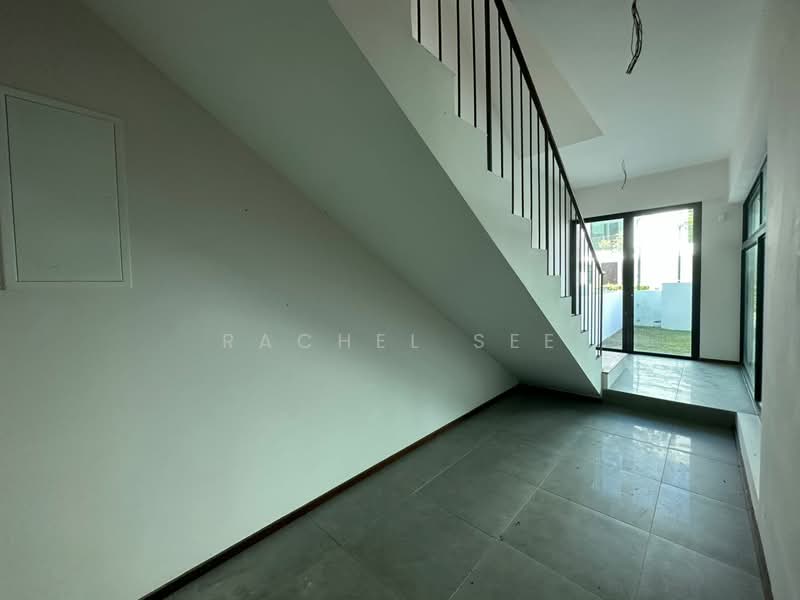 3-storey Terraced House for Rent in Leisure Farm (Gelang Patah) - Rachel See - Entrance - PropertyGuru.com.my